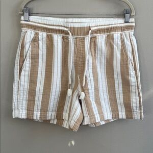 Old Navy High Waisted textured tan:white stripe elastic waist shorts size medium